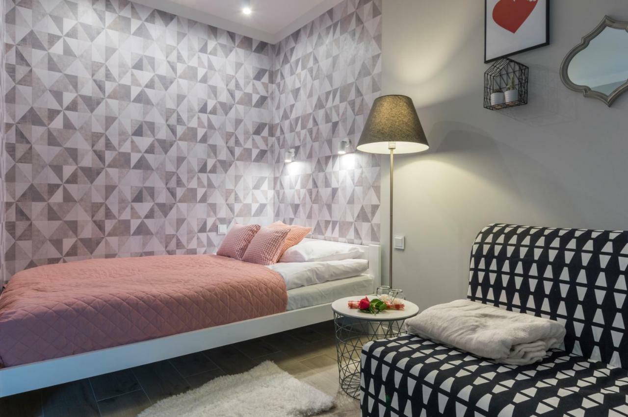 Manufaktura Praska Appartement Warschau Buitenkant foto