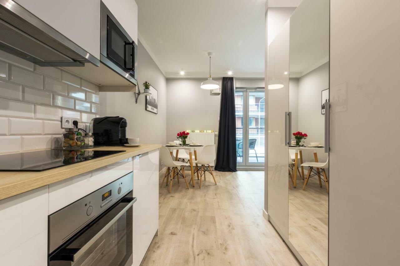 Manufaktura Praska Appartement Warschau Buitenkant foto