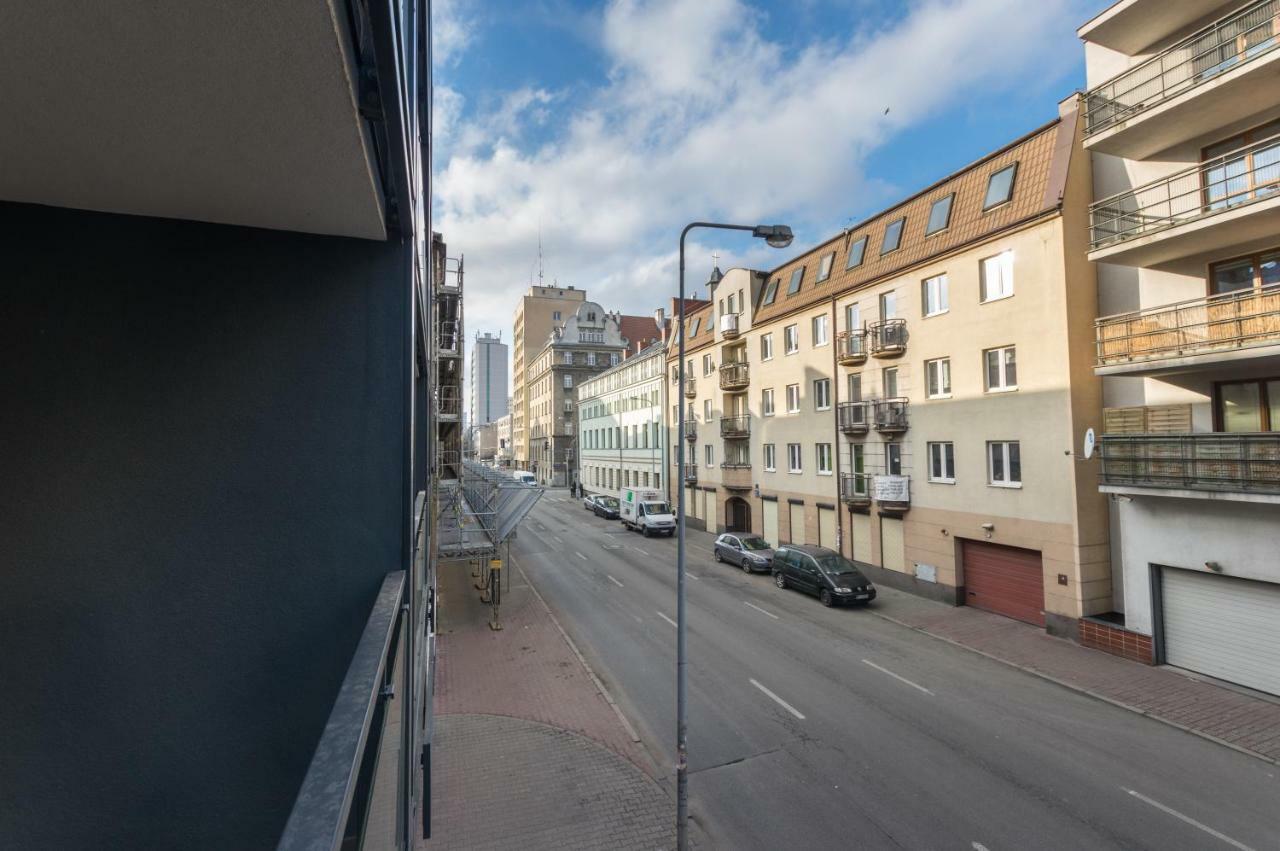 Manufaktura Praska Appartement Warschau Buitenkant foto